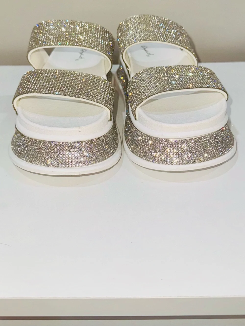 Qupid Women’s Rhinestone Platform Slide Sandals White Size 6 New